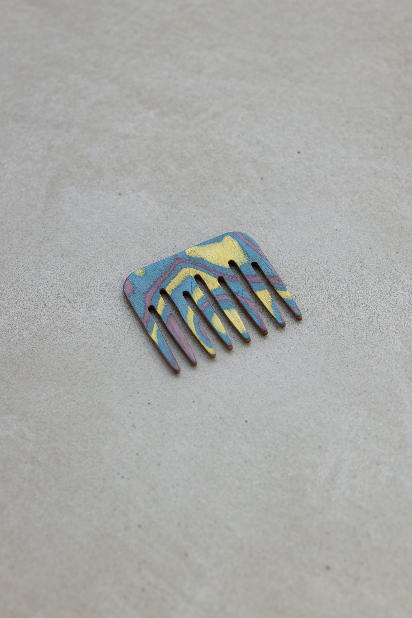 KOSTKAMM Color Wood Decorative comb 5cm