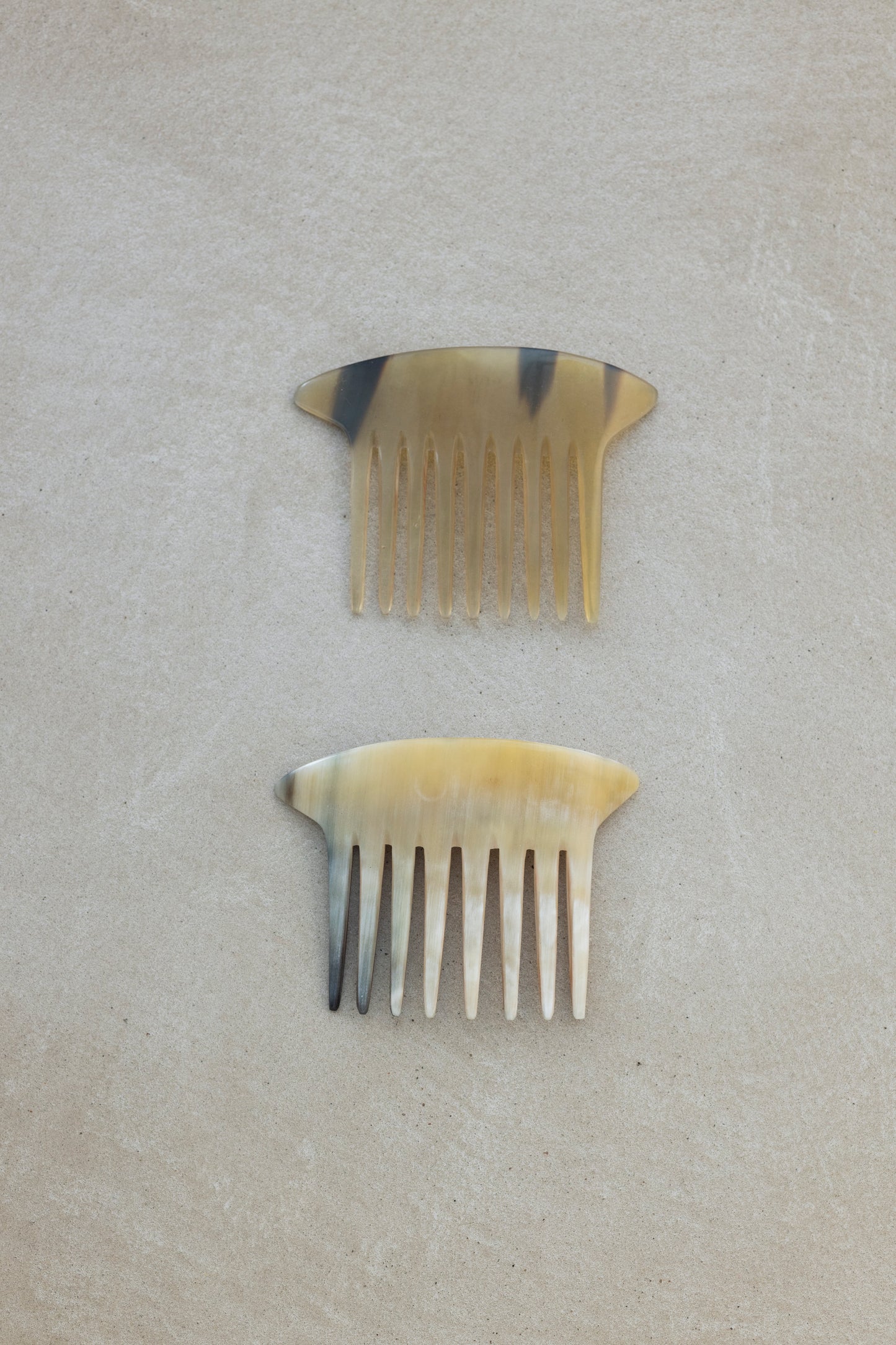 KOSTKAMM Decorative comb 水牛 / 8&teeth