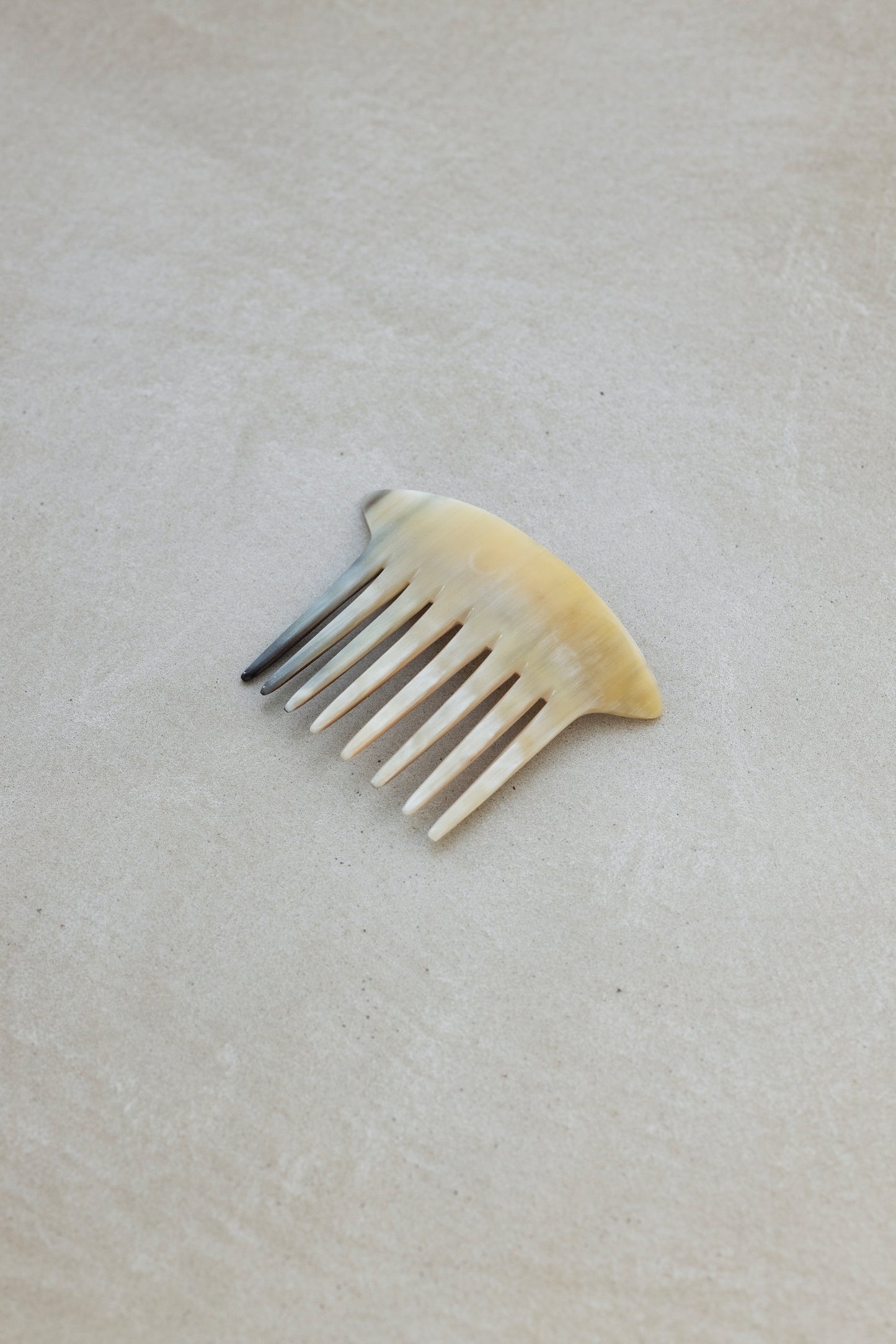 KOSTKAMM Decorative comb 水牛 / 8&teeth