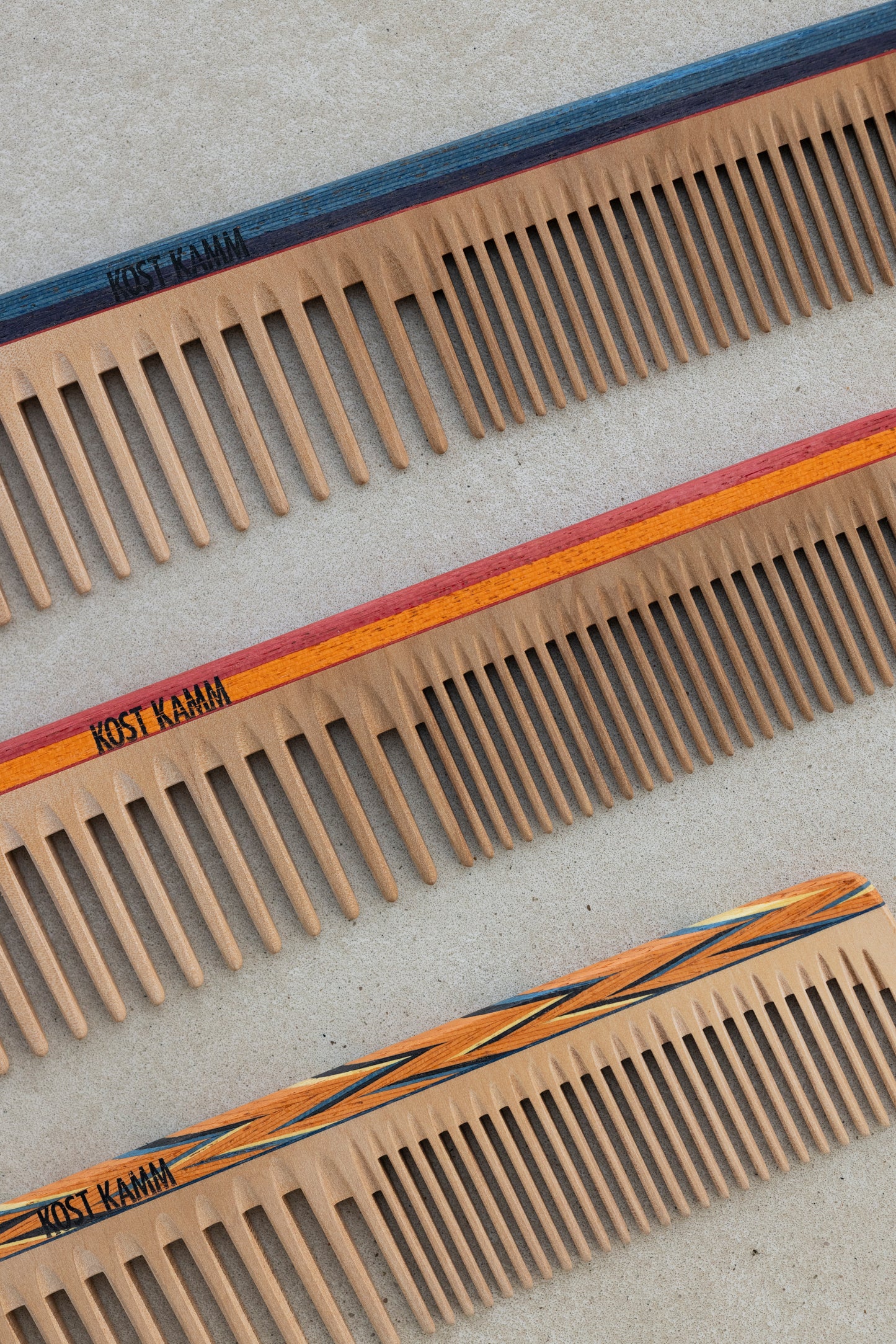 KOSTKAMM Hairdressing comb / Extra wide x Wide