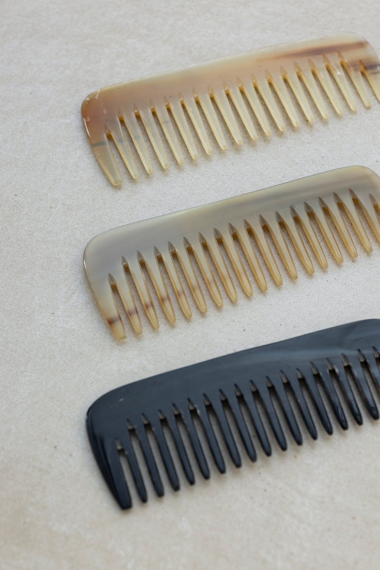 KOSTKAMM Hairdressing comb 水牛