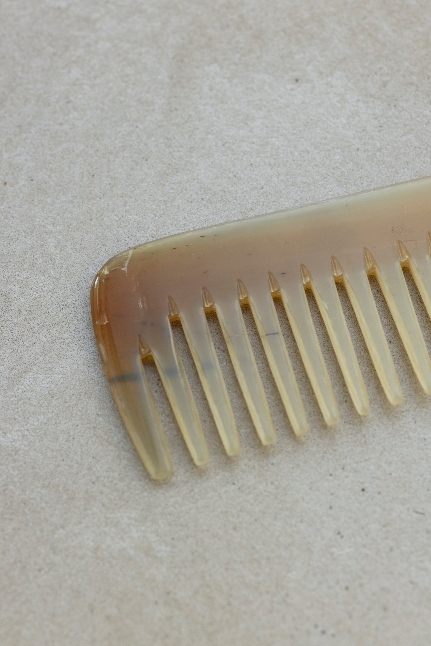 KOSTKAMM Hairdressing comb 水牛