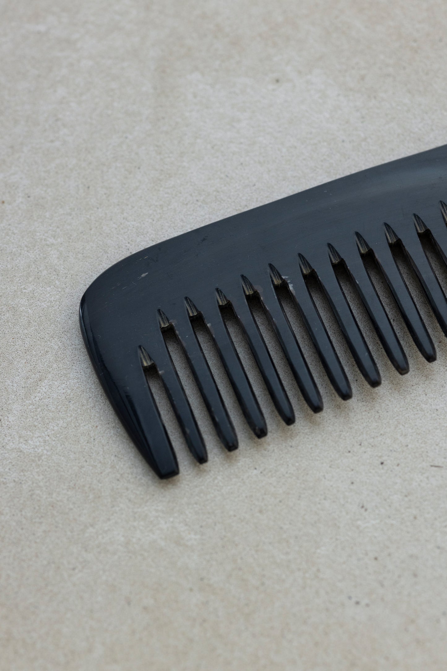 KOSTKAMM Hairdressing comb 水牛