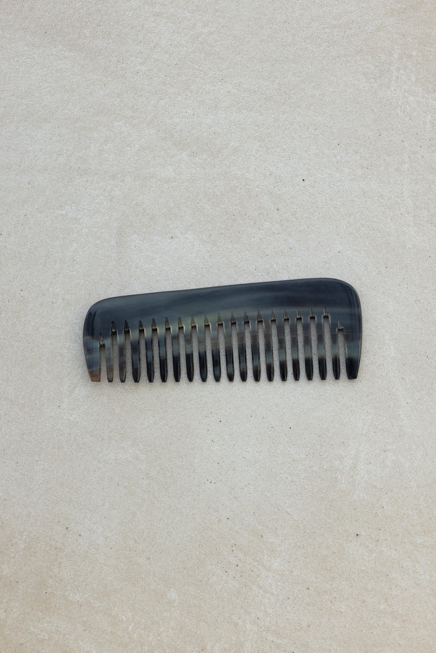 KOSTKAMM Hairdressing comb 水牛