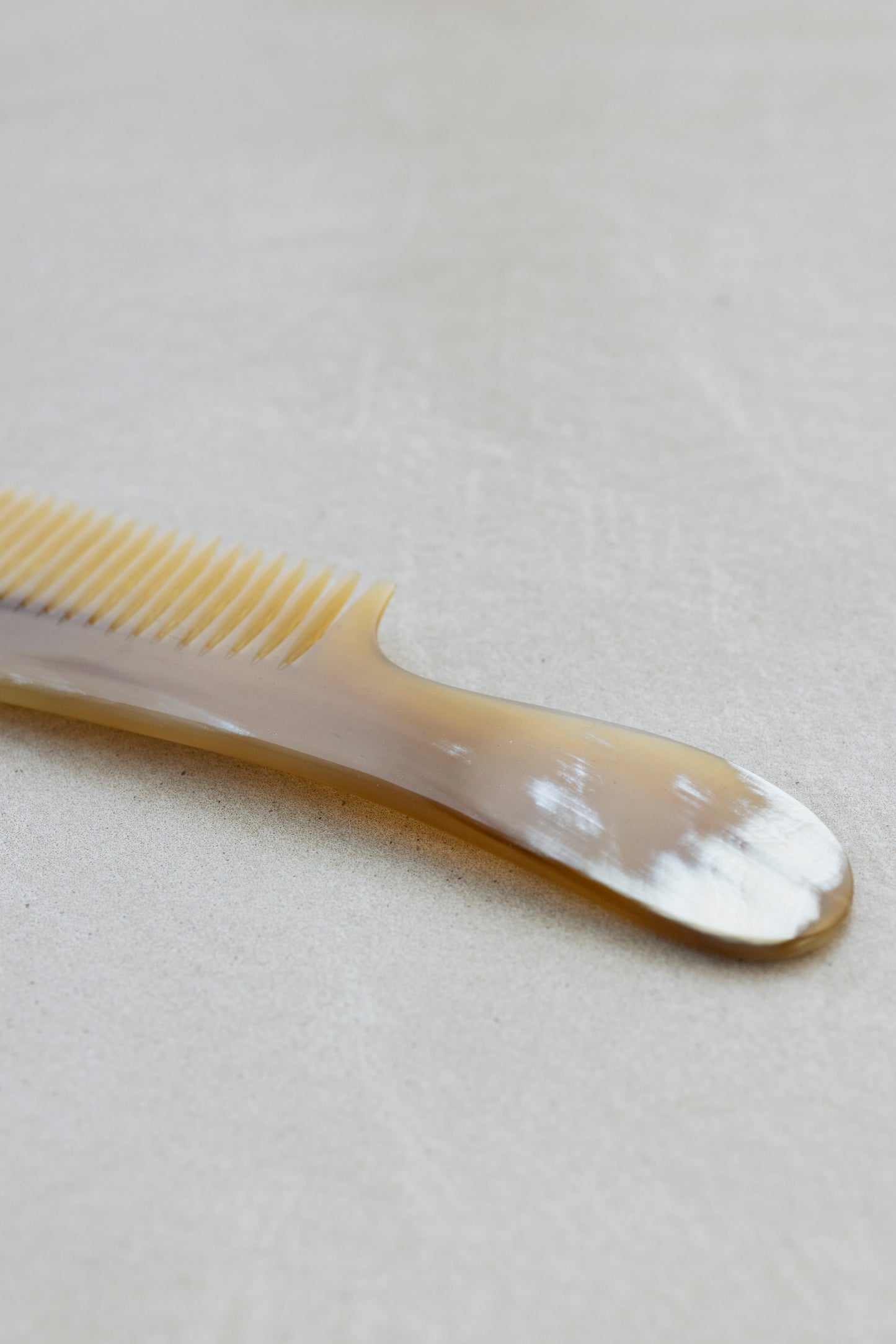 KOSTKAMM Handle Comb 水牛 17.5cm / Wide